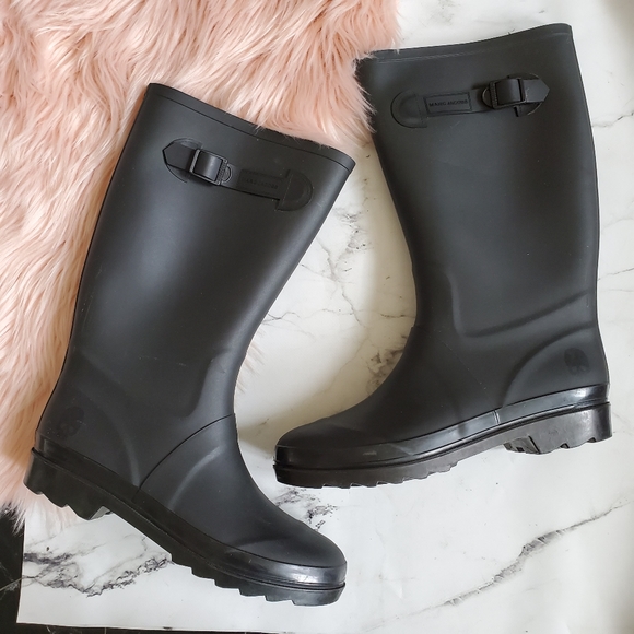 Marc Jacobs Shoes - Marc Jacobs Matte Black Rain Boots